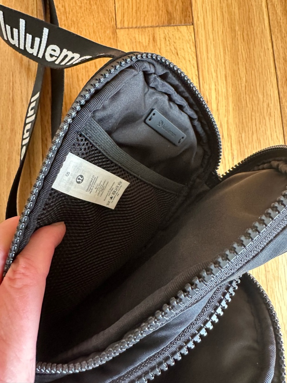 lululemon athletica Black Mini Crossbody Bag - Picture 4 of 5